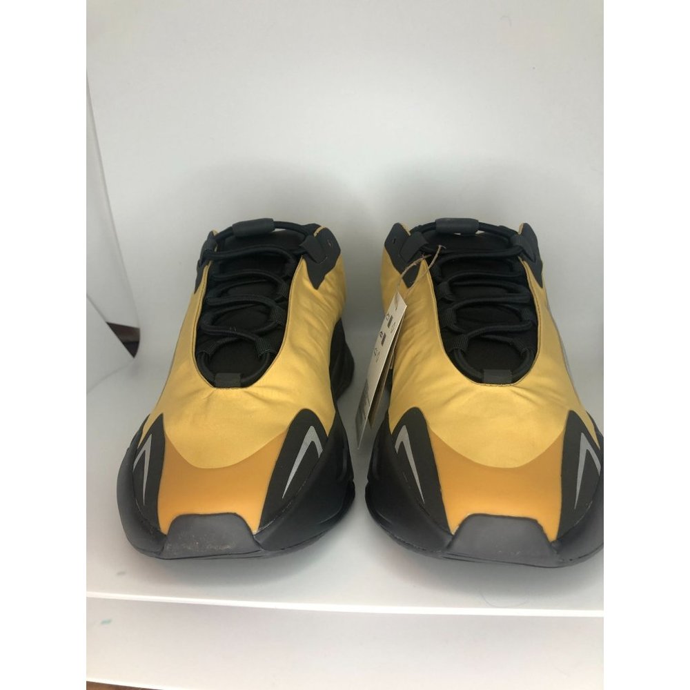 Adidas Yeezy 700 MNVN Honey Flux GZ0717